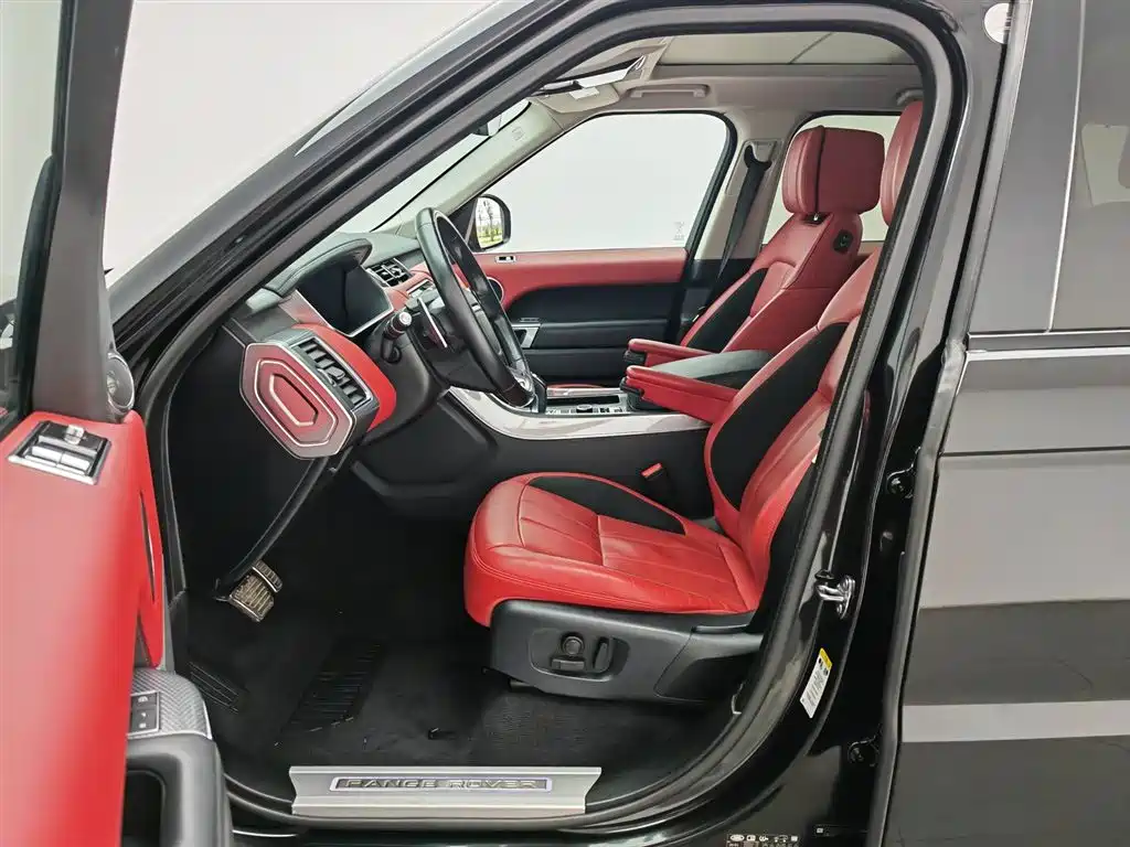 Land Rover Sport 2021 — фото 10