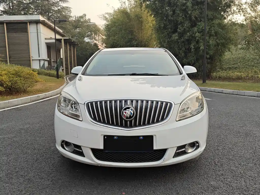 Buick Excelle 2013