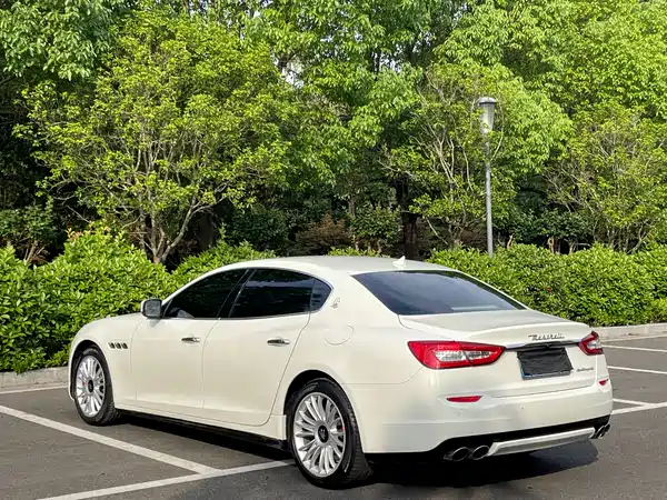 Maserati Quattroporte 2014