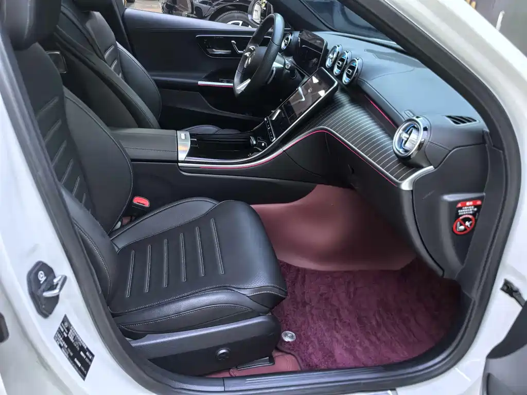Mercedes-Benz C-Class 2023 — фото 13