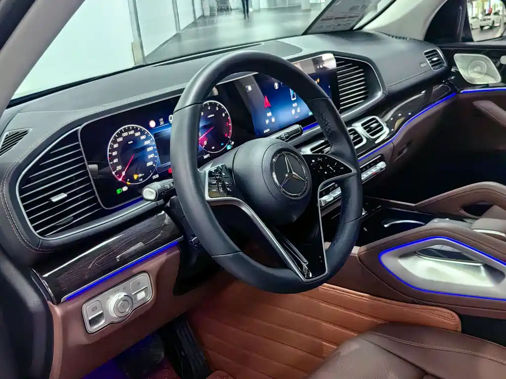 Mercedes-Benz GLE 2025 — фото 10