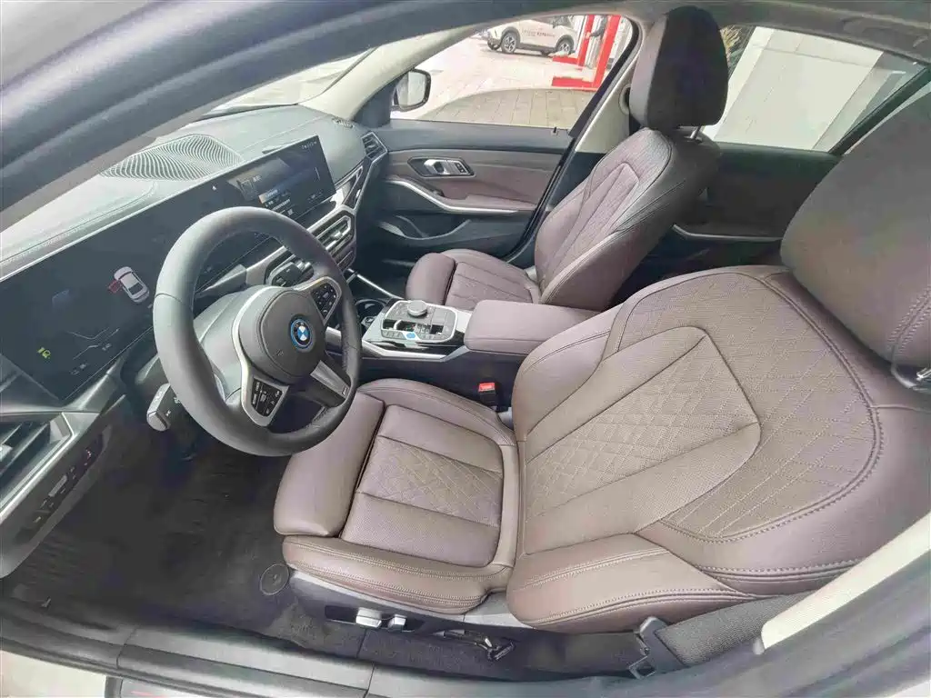 BMW i3 2023 — фото 4
