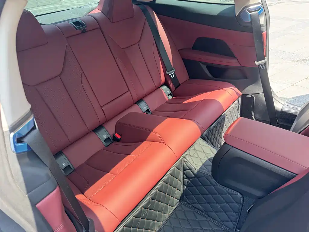 BMW 4 Series 2025 — фото 15