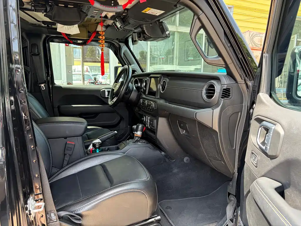 Jeep Wrangler PHEV 2022 — фото 20