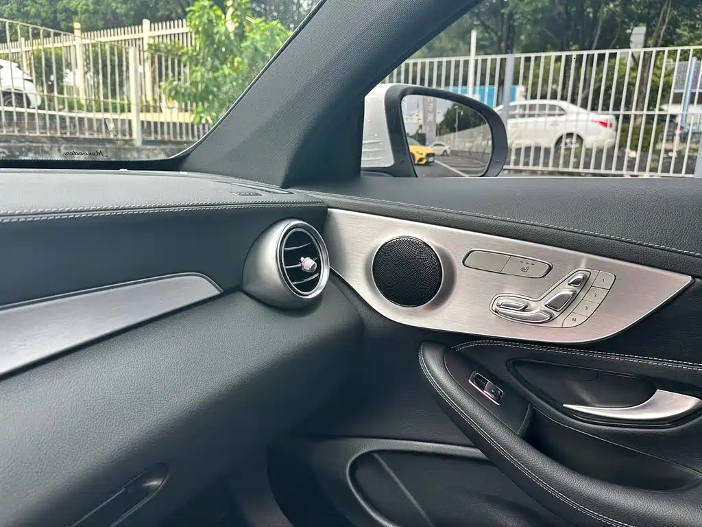 Mercedes-Benz C-Class 2020 — фото 10