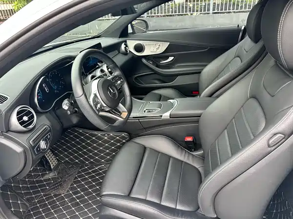 Mercedes-Benz C-Class 2020