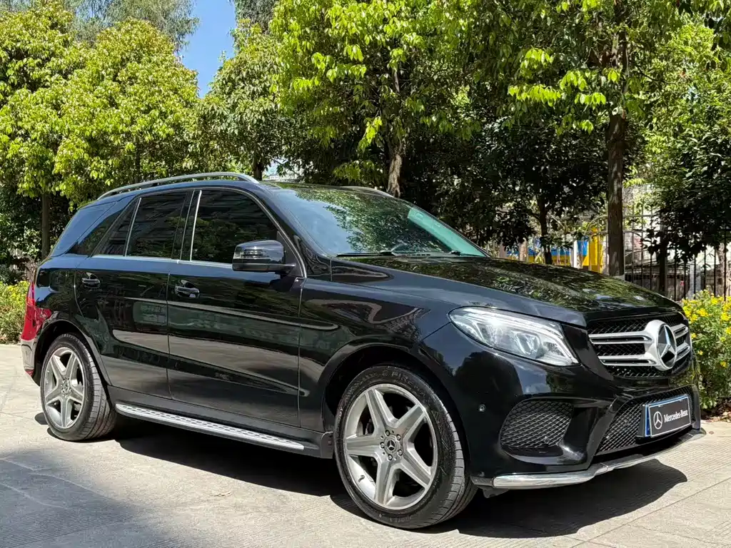 Mercedes-Benz GLE 2015 — фото 31