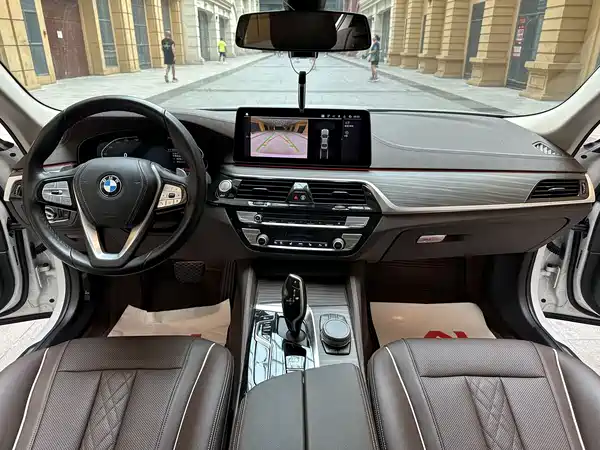 BMW 5 Series 2022