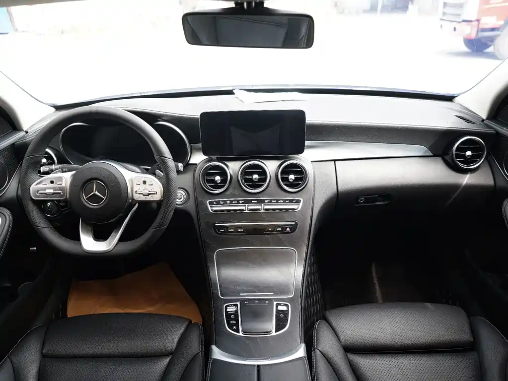 Mercedes-Benz C-Class 2021 — фото 15