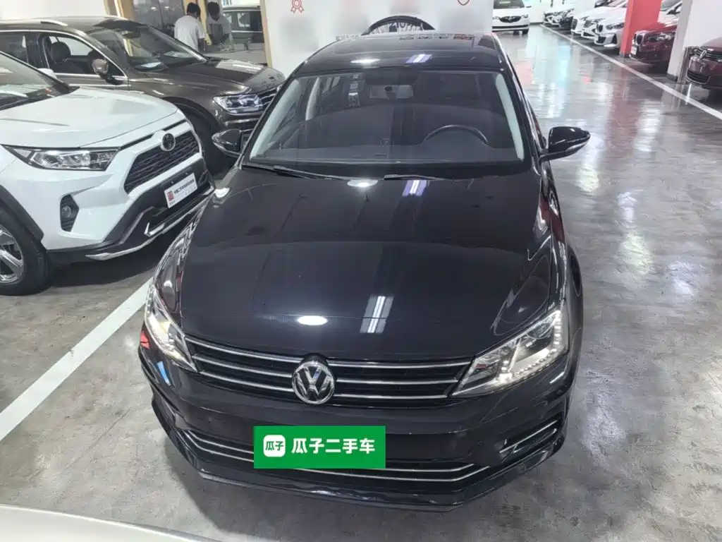 Volkswagen Sagitar 2019