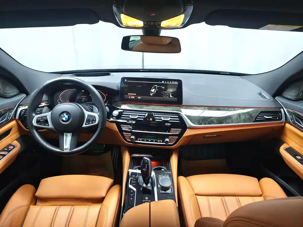 BMW 6 Series GT 2022 — фото 9