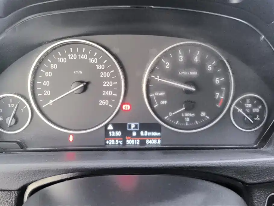 BMW 3 Series 2017 — фото 14