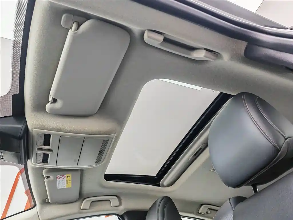 Mazda 3 Axela 2023 — фото 14