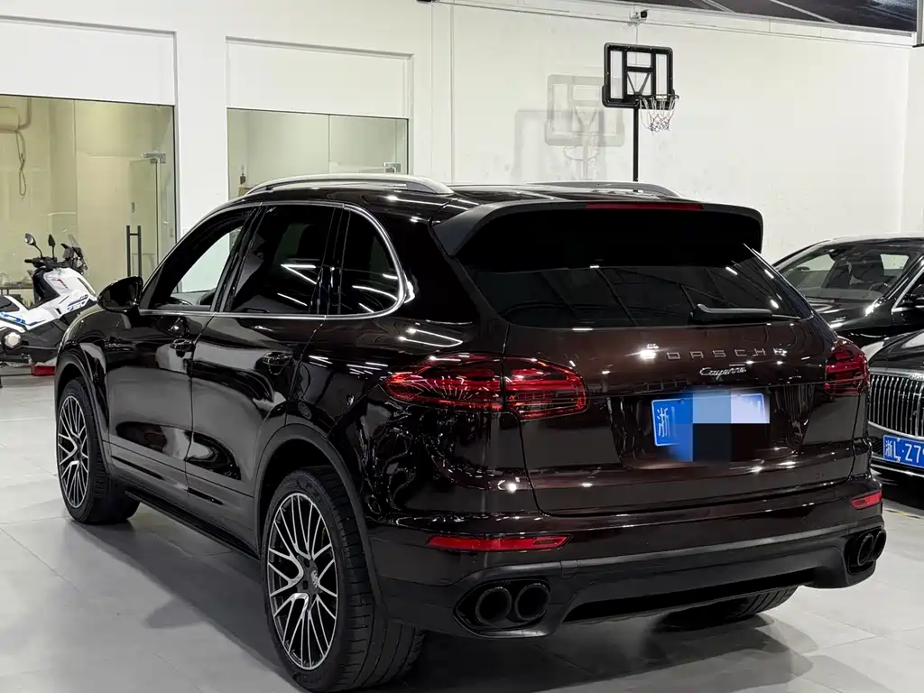 Porsche Cayenne 2015 — фото 6