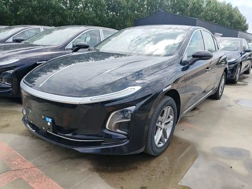 Hongqi E-QM5 2026