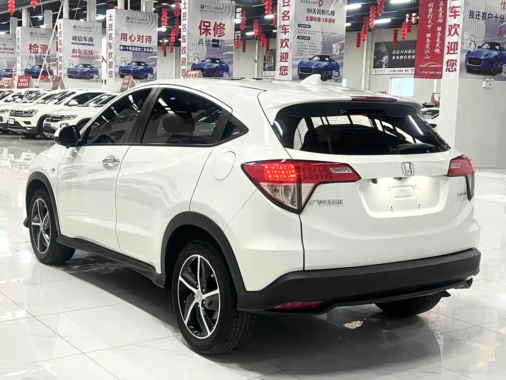 Honda Vezel 2022 — фото 4