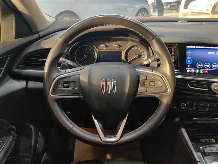 Buick Regal 2023 — фото 15
