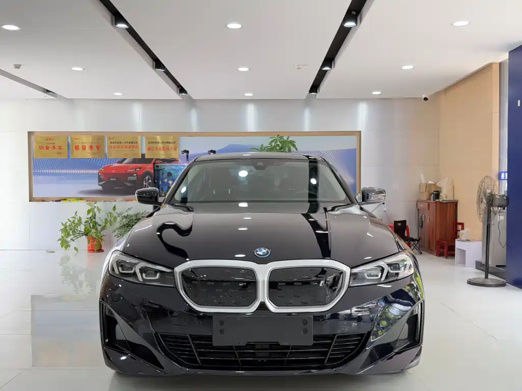 BMW i3 2022 — фото 2