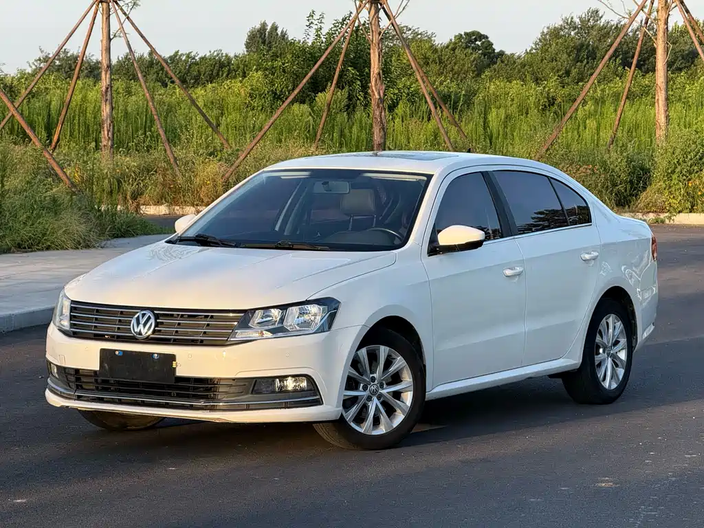 Volkswagen Lavida 2017 — фото 1