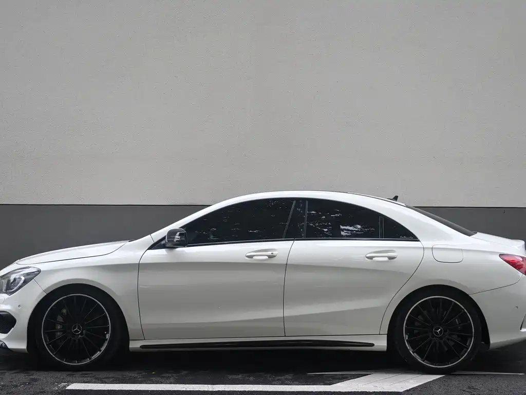 Mercedes-Benz CLA AMG 2015 — фото 3