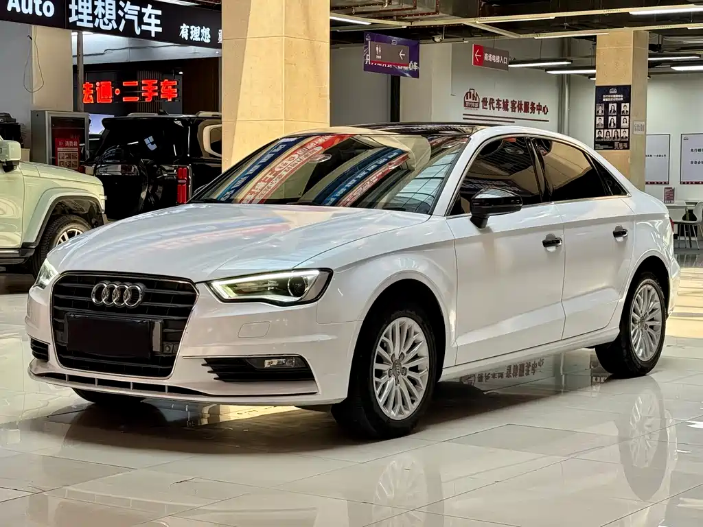 Audi A3 2015 — фото 1