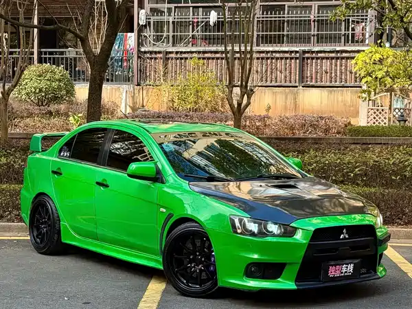 Mitsubishi Lancer EX 2012