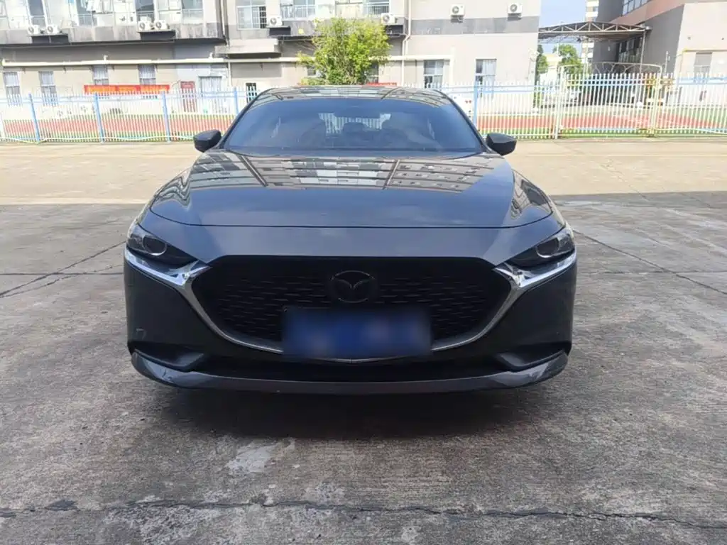 Mazda 3 Axela 2022