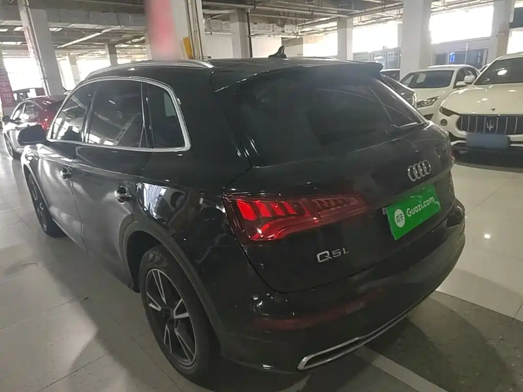 Audi Q5L 2019