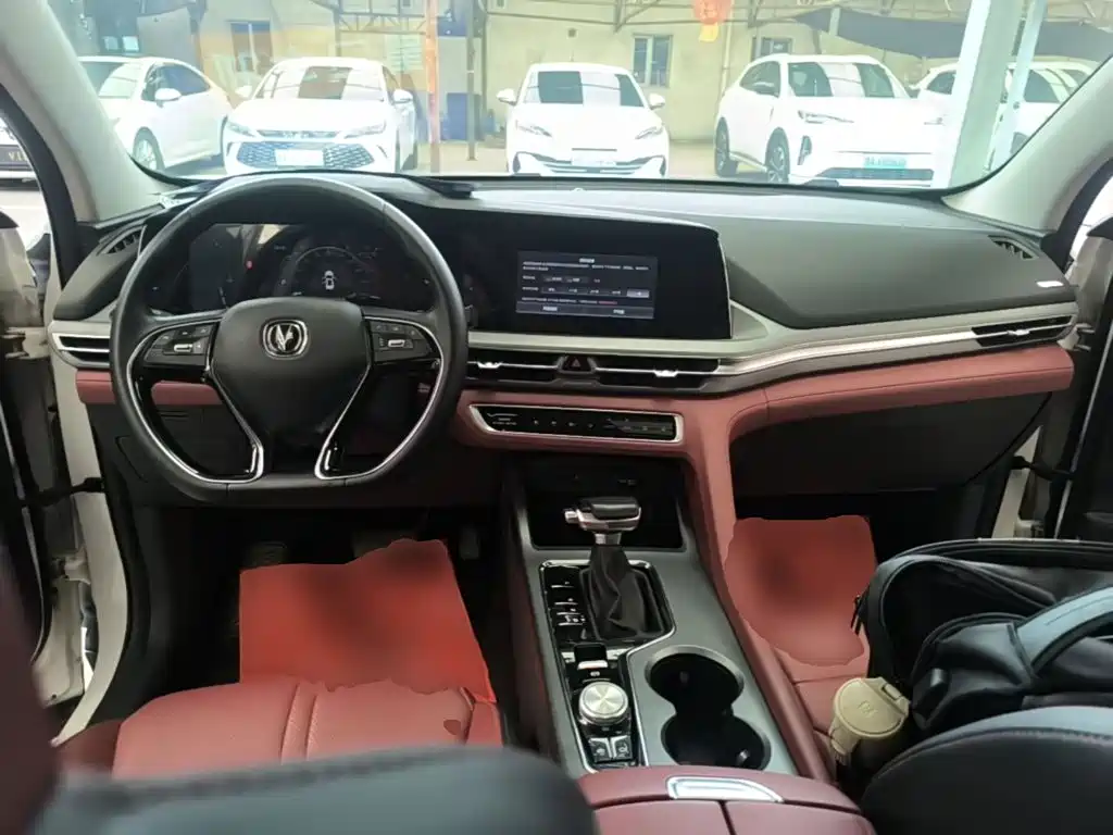 Changan CS75PLUS 2023 — фото 10