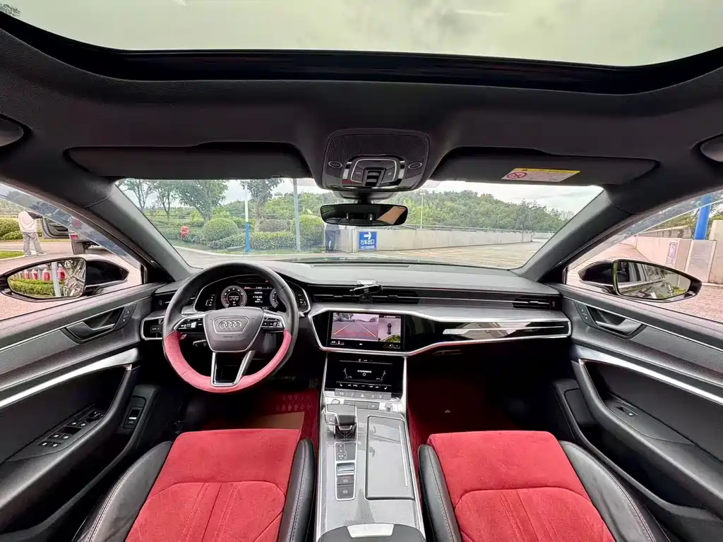 Audi A6L 2022