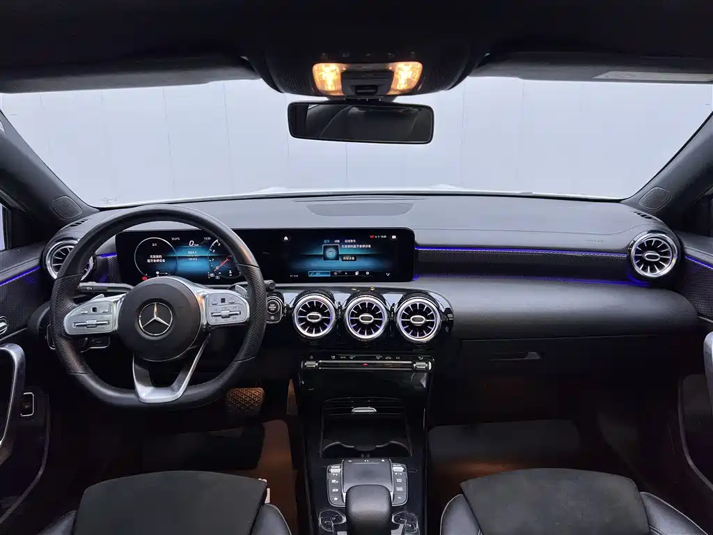 Mercedes-Benz A-Class 2020 — фото 24
