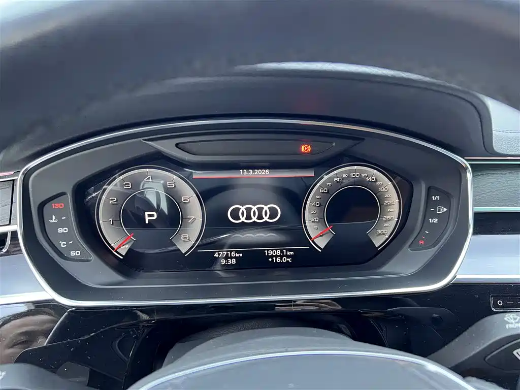 Audi A8 2024 — фото 16