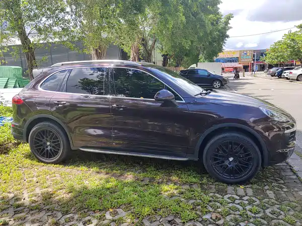 Porsche Cayenne 2015