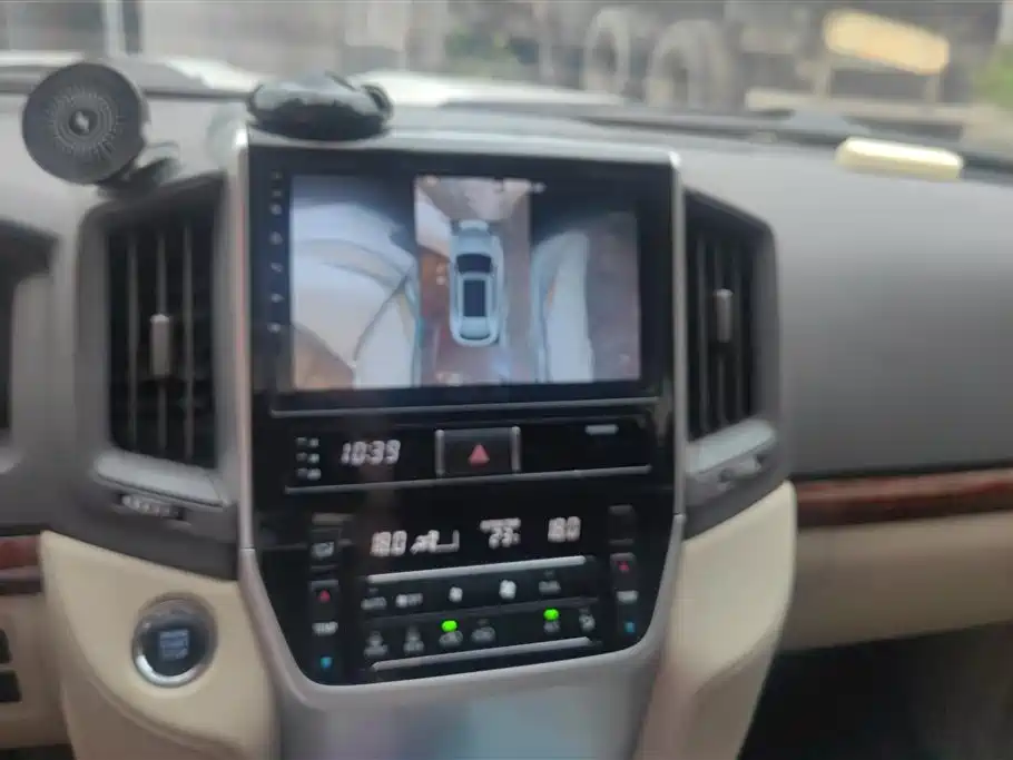Toyota Land Cruiser 2019 — фото 13