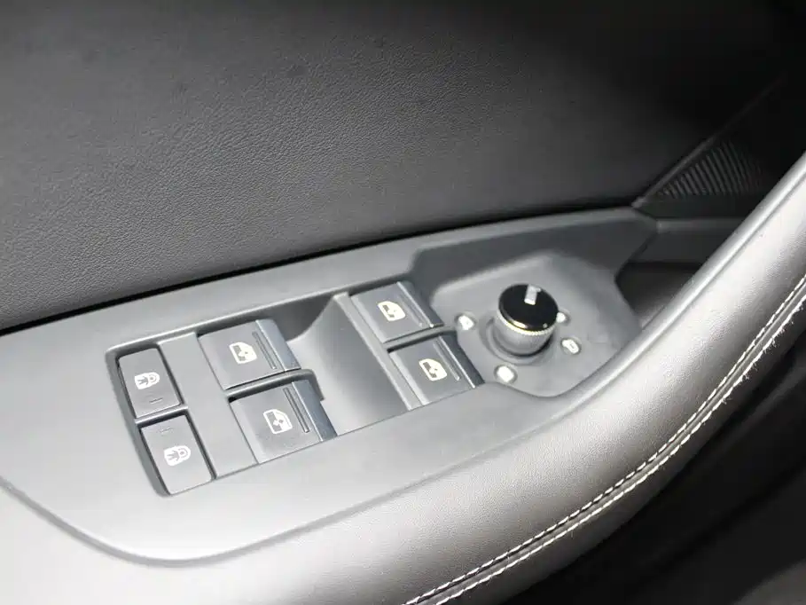 Audi A6L 2021 — фото 14