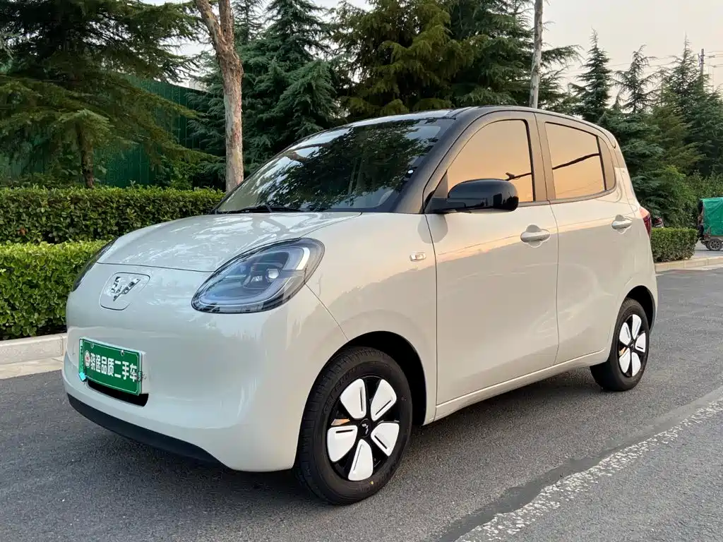 Wuling Hongguang MINIEV 2025