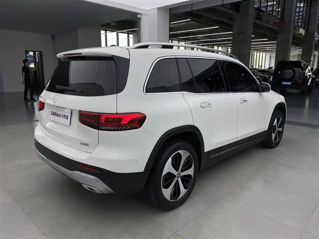 Mercedes-Benz GLB 2021 — фото 36