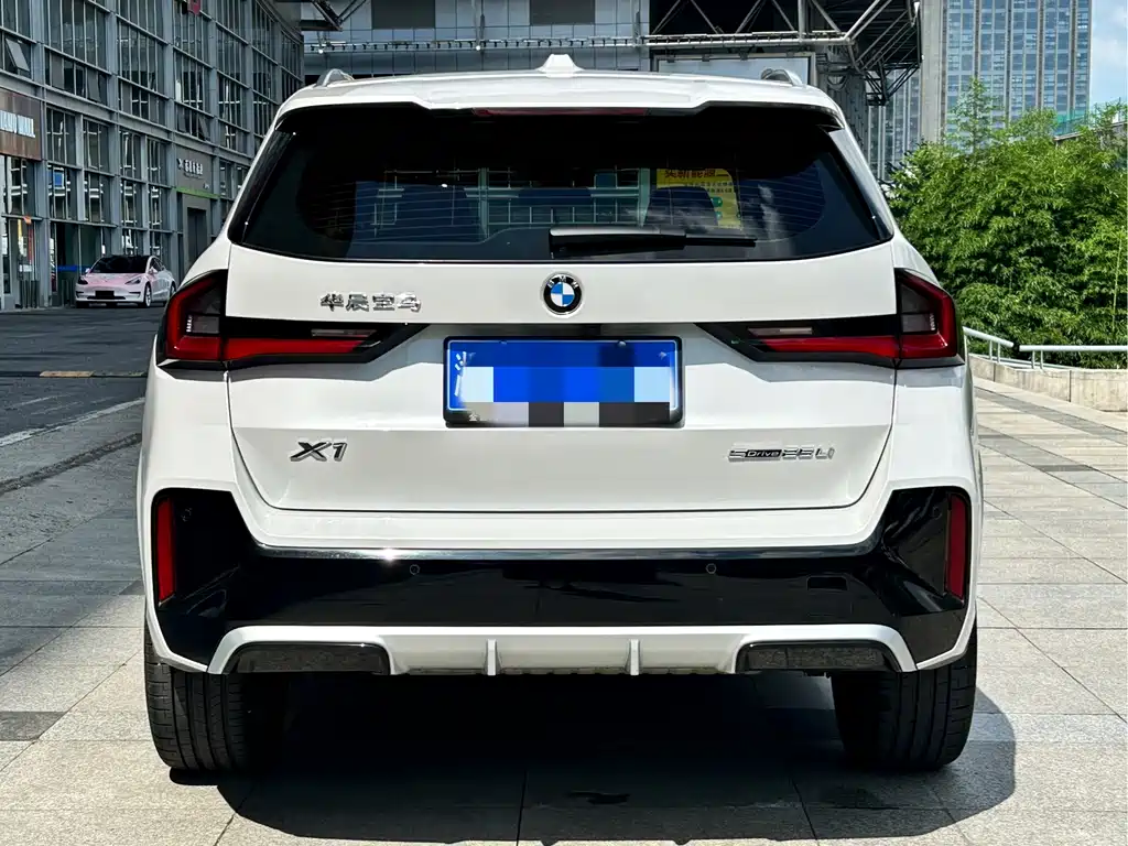 BMW X1 2023
