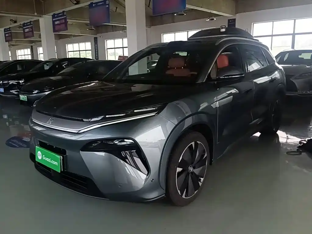 BYD Tang L 2025