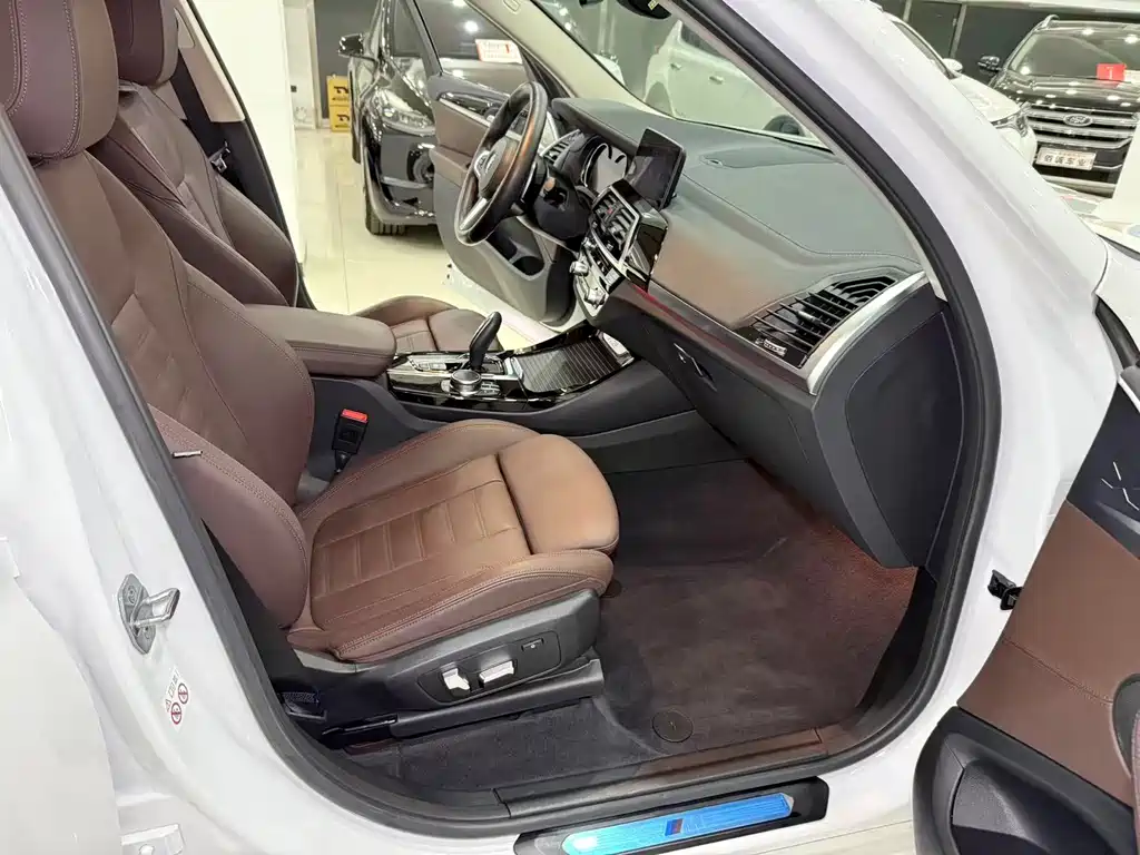 BMW X3 2019 — фото 11