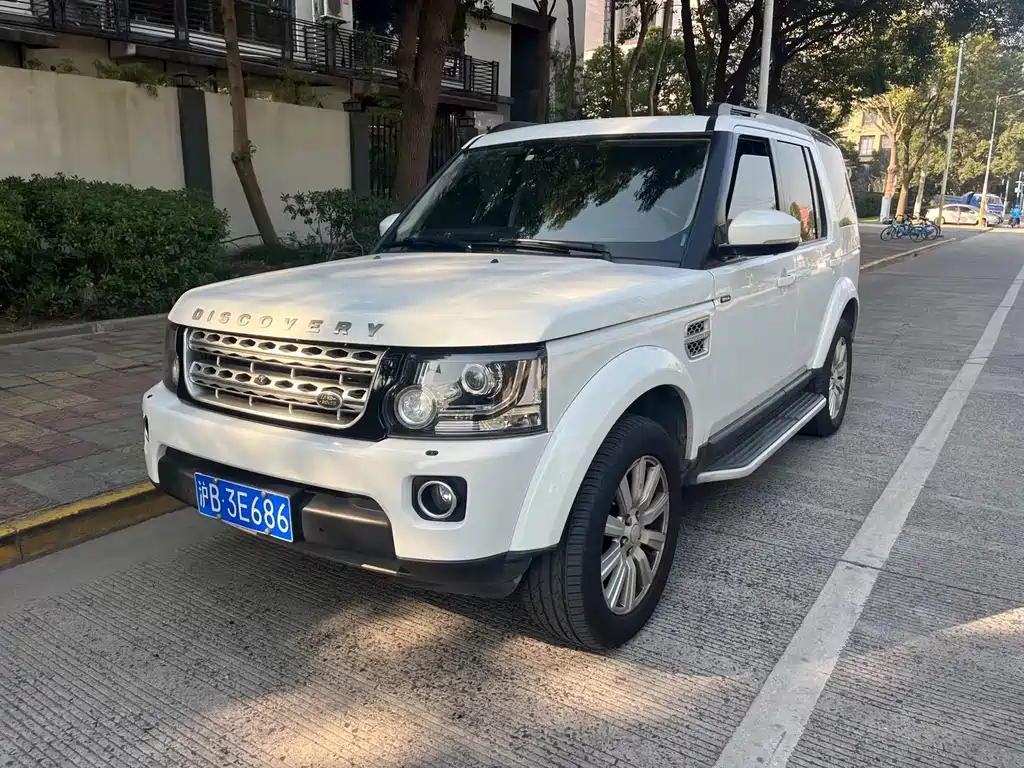 Land Rover Discovery 2015 — фото 1