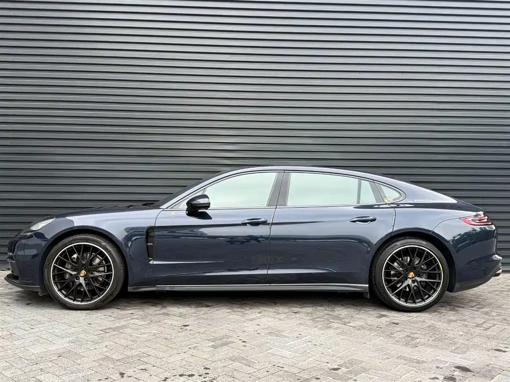 Porsche Panamera 2019 — фото 5