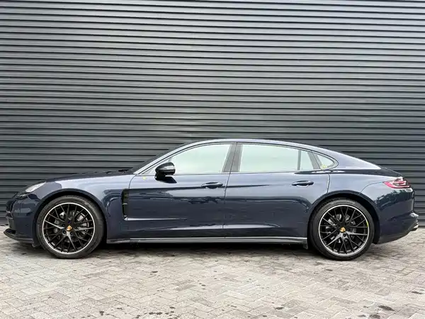 Porsche Panamera 2019