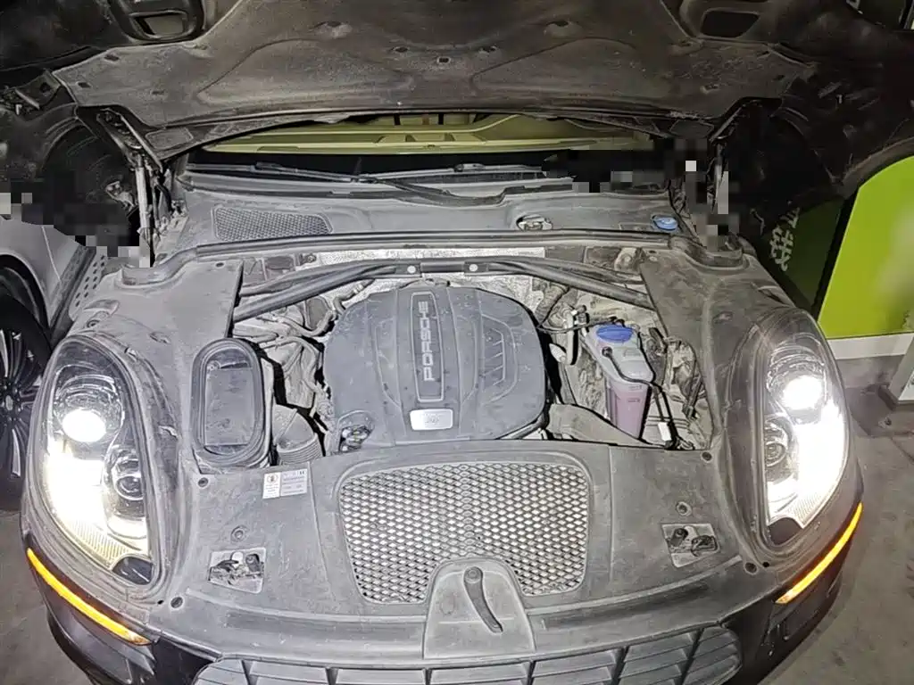 Porsche Macan 2015 — фото 20