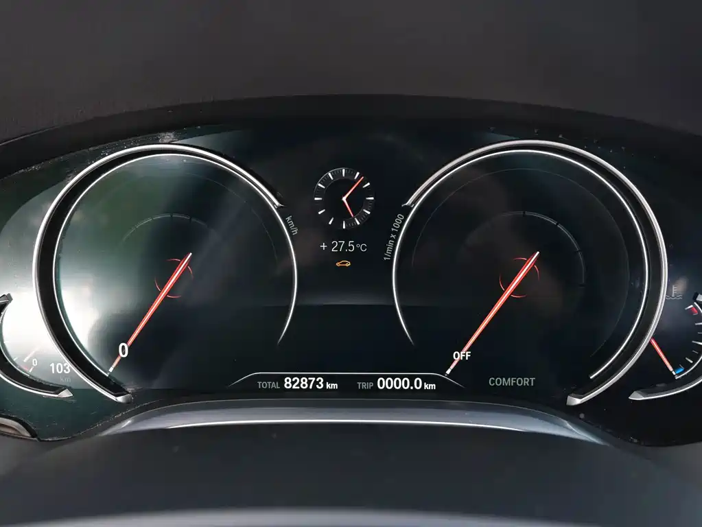 BMW 7 Series 2017 — фото 19