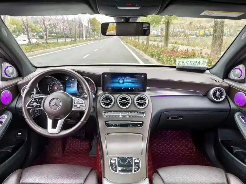 Mercedes-Benz GLC 2019 — фото 10