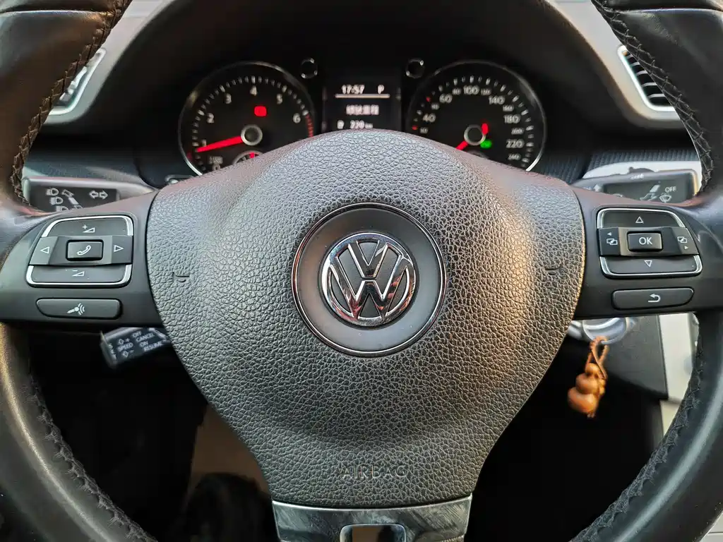 Volkswagen Magotan 2015 — фото 15