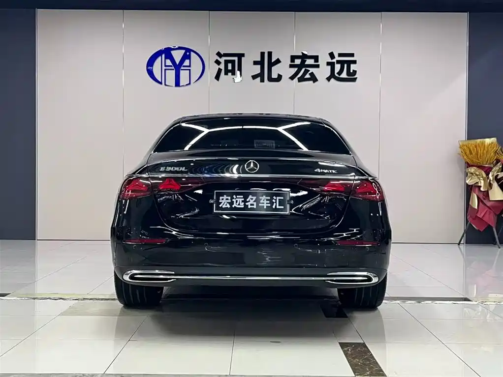 Mercedes-Benz E-Class 2024