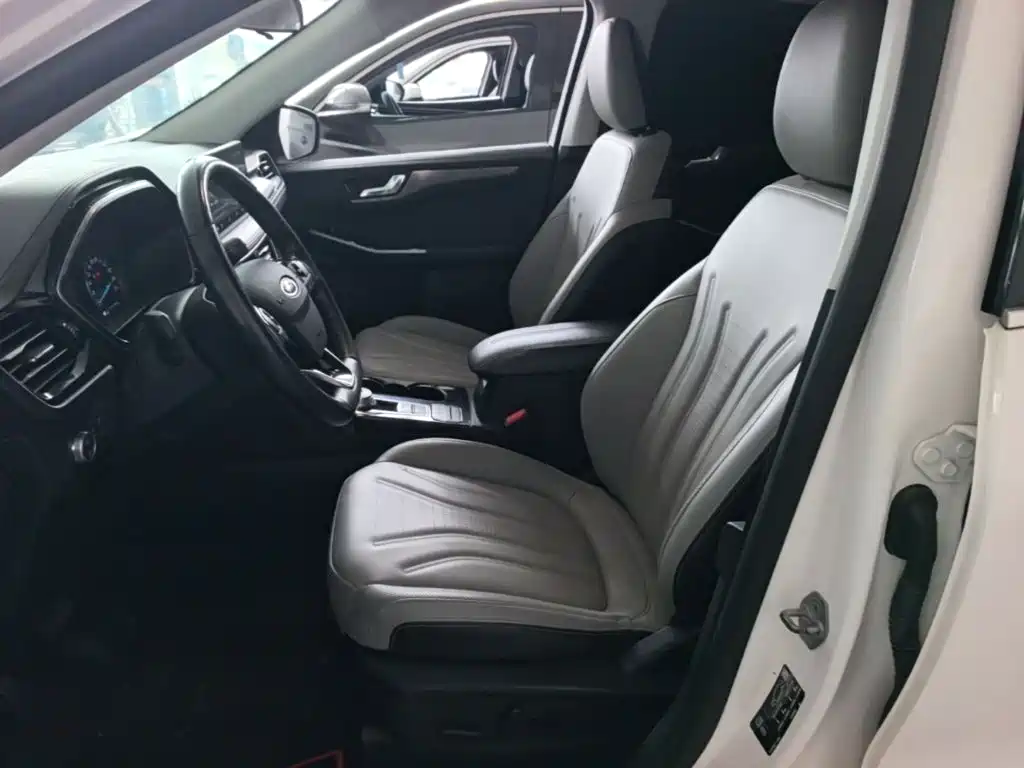 Ford Edge 2021 — фото 15