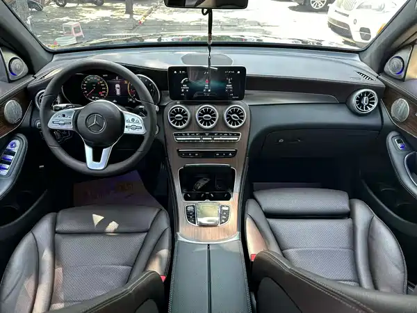 Mercedes-Benz GLC 2021